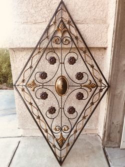 Metal multi color wall decor