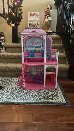 Barbie Dream House