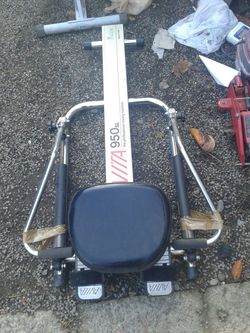 Avita 950 professional rowing machine hotsell