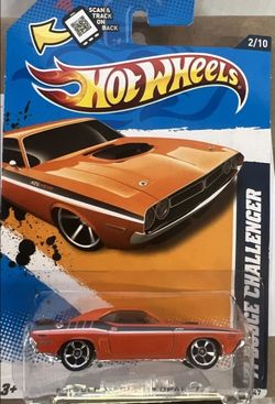 2012 MUSCLE MANIA MOPAR Hot Wheels '71 DODGE Challenger ORANGE Diecast car