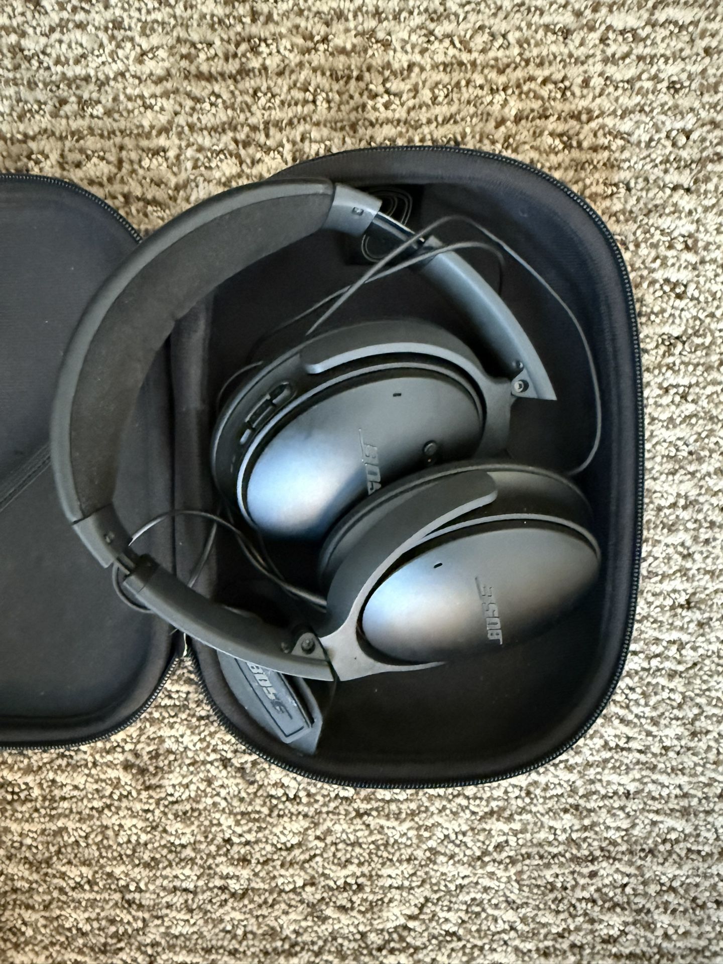 Bose QC35 Noise Canceling Headphones