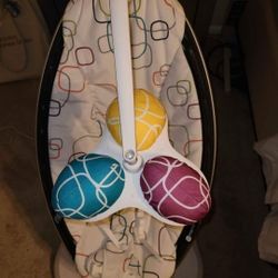 Mamaroo Baby Swing