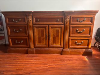 Dresser great condition sturdy