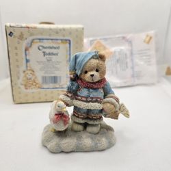 New CHERISHED TEDDIES Ingrid BEAR FIGURINE NIB New Year Christmas goose

Mint condition, kept in the box, box has some spots/writing
INGRID

Bear with