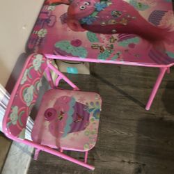 Pink Kids Desk And Chair Set 