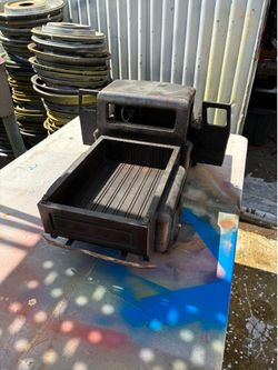 Model pickup