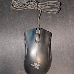 Gaming Mouse - Razer Deathadder Chroma