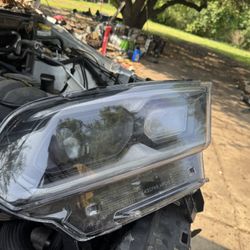 2021-2024 Dodge Durango Passenger Headlight 