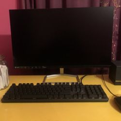 HP M24fe Monitor, Logitech G512 Gaming Keyboard, Logitech G305 Gaming Mouse 