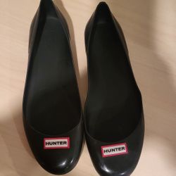 HUNTER flats $20