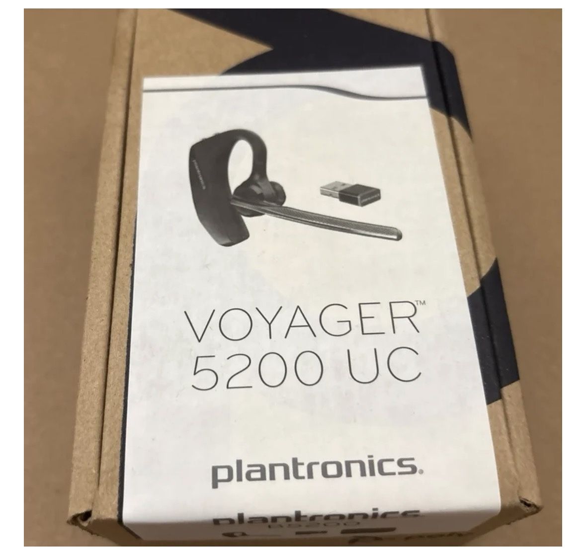 NEW Plantronics Voyager 5200UC Wireless Bluetooth headset