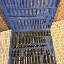 Grey Pneumatic socket set