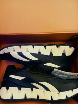 BRAND NEW SIZE 8.5 REBOCK $45 Obo