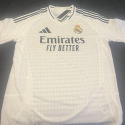 Real Madrid  24-25