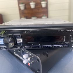 Complete Car Stereo System 