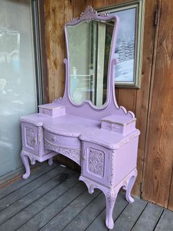 Alice in Wonderland-Inspired Bedroom Furniture – Vanity & Nightstand