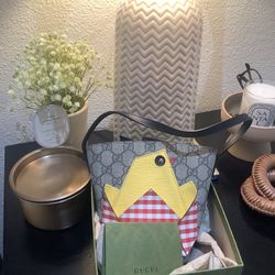 GG Supreme Monogram Childrens Chick Bucket Bag Black