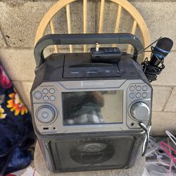 Groove XL karaoke singing machine, black