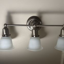 Light fixture