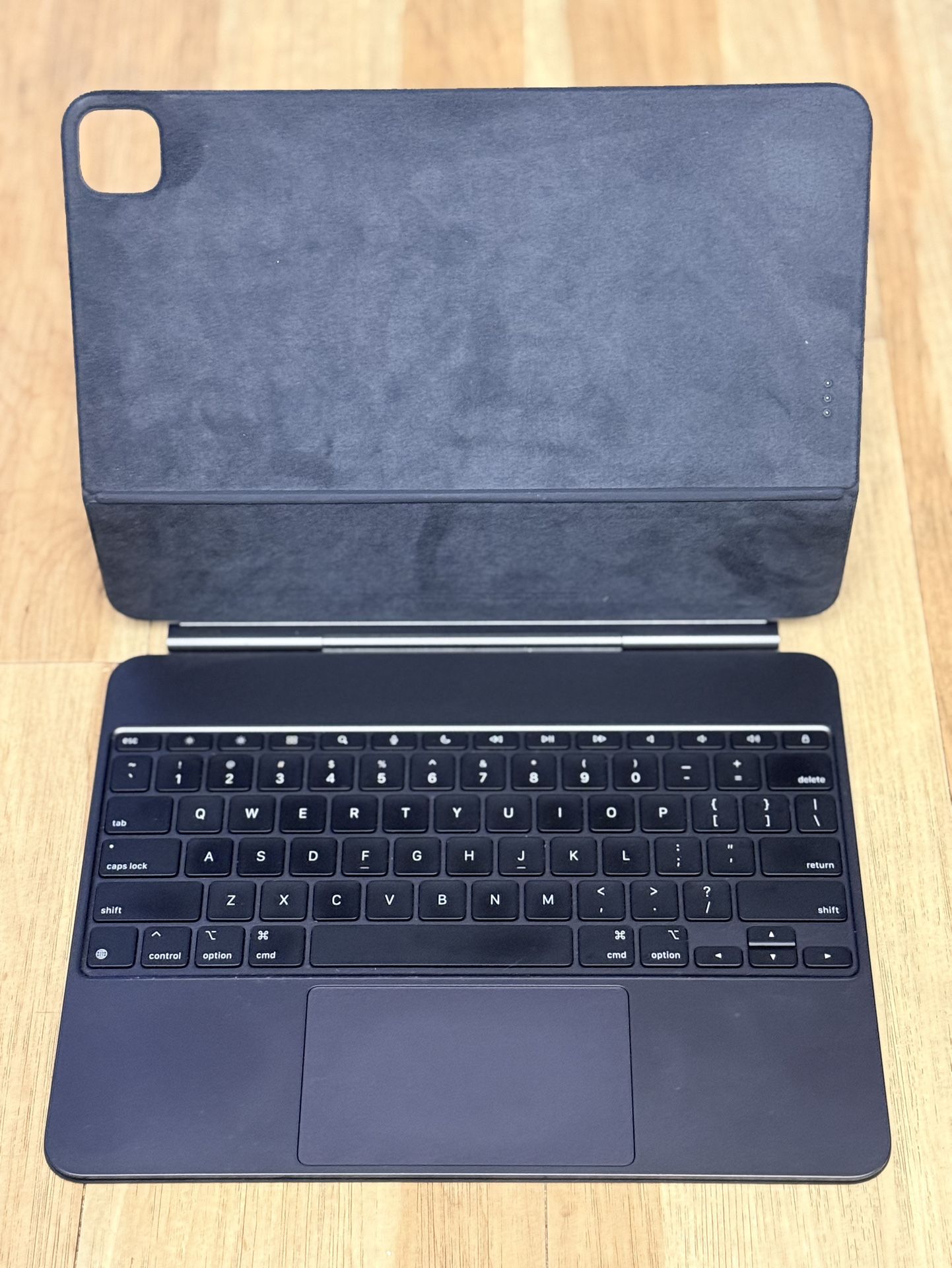 Apple  Magic Keyboard for iPad Pro 13-inch (M4) + Pencil Pro