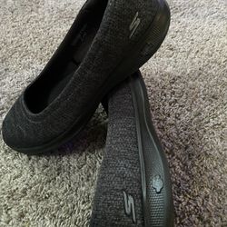 SKECHERS NÚMERO EN LA FOTO