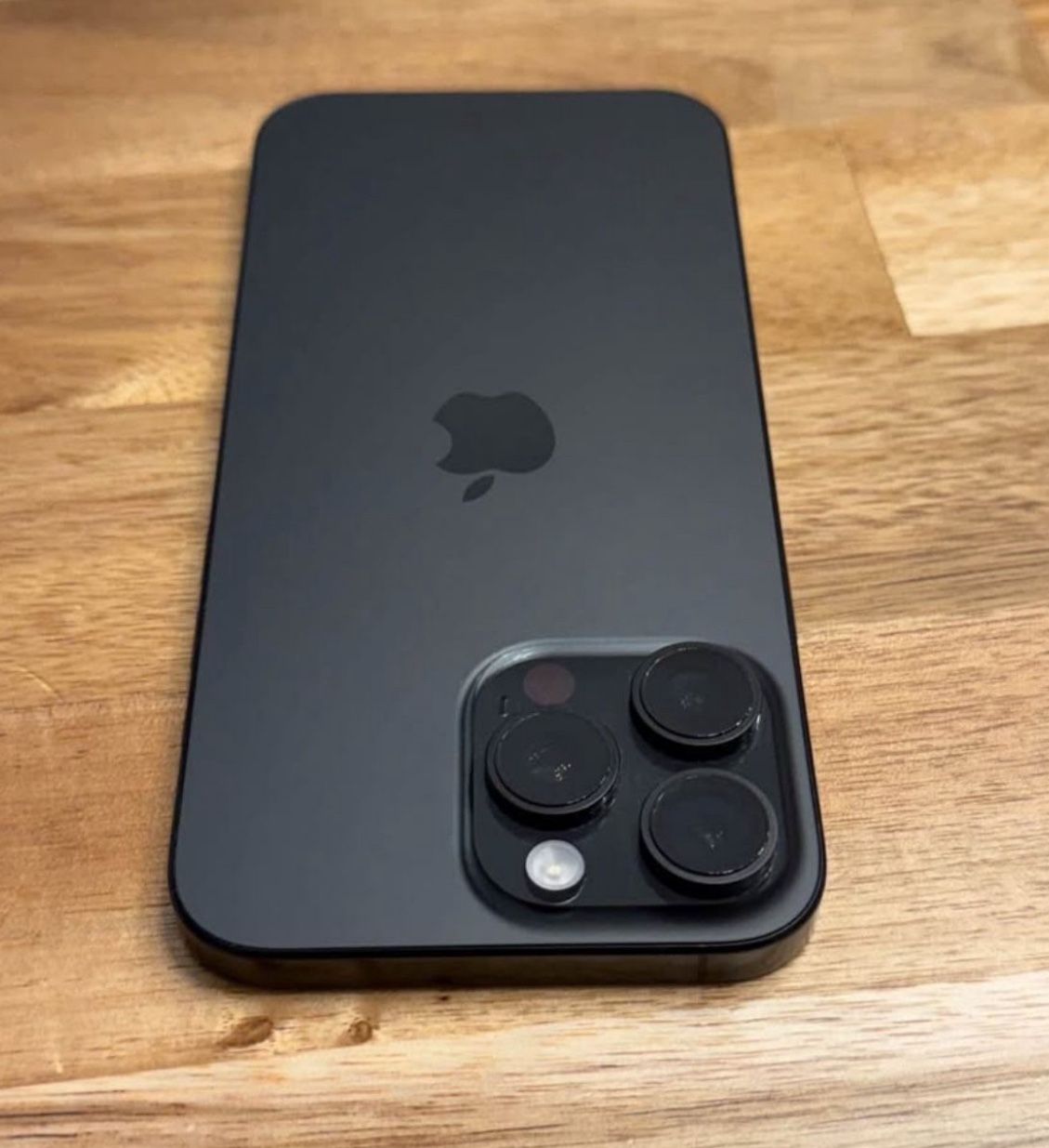 Iphone 16 Pro Max 256gb Titanium Black With BOX AND charging Cable
