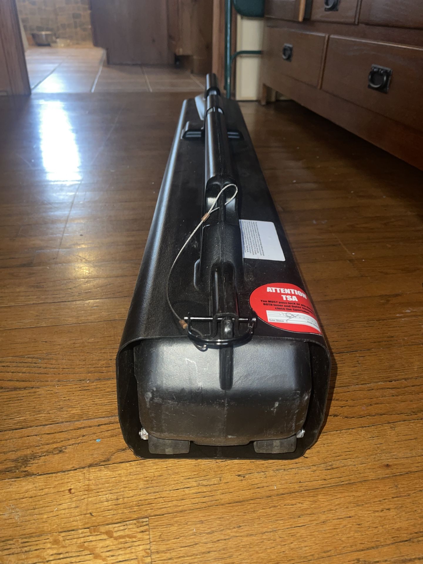 **ATTN:SKIERS**SPORTUBE SKIING EXPANDABLE HARD TRAVEL CASE