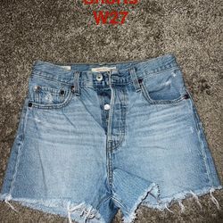 Women’s Levi’s Ribcage Shorts  W27