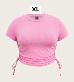 New women's top size XL