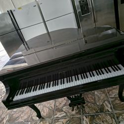 GRAND PIANO 
