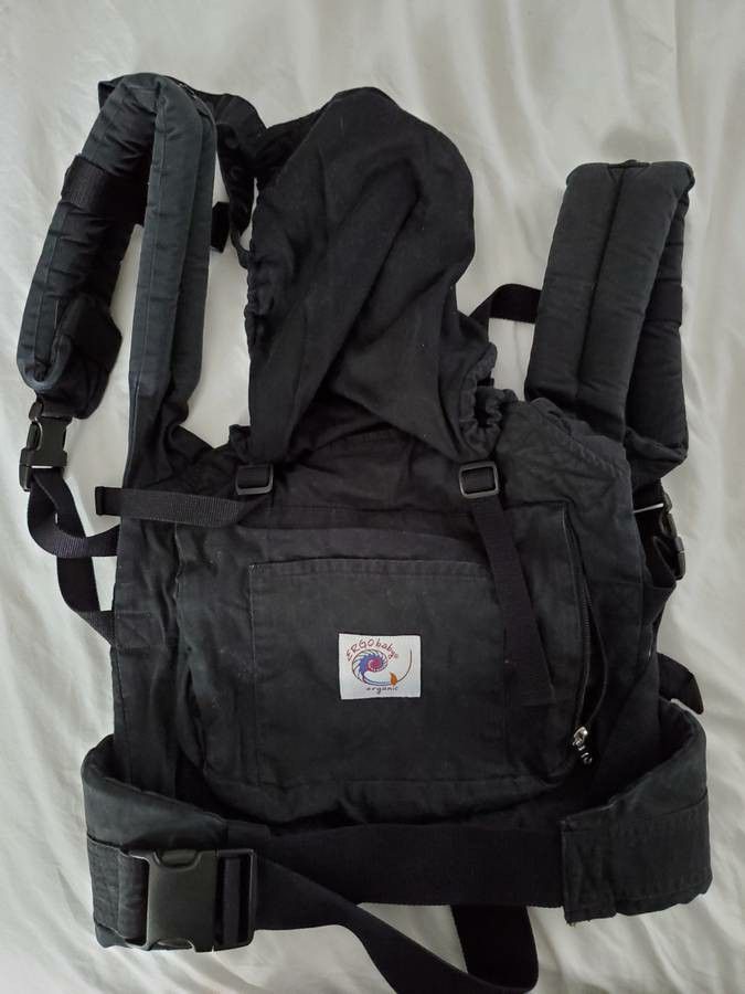 Ergo baby carrier