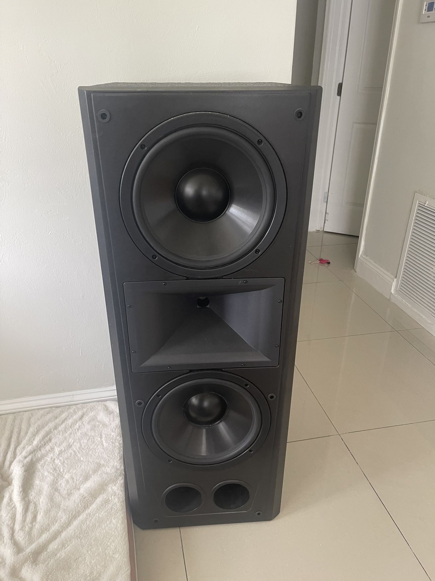 Klipsch Epic CF-4 Speakers And Receiver