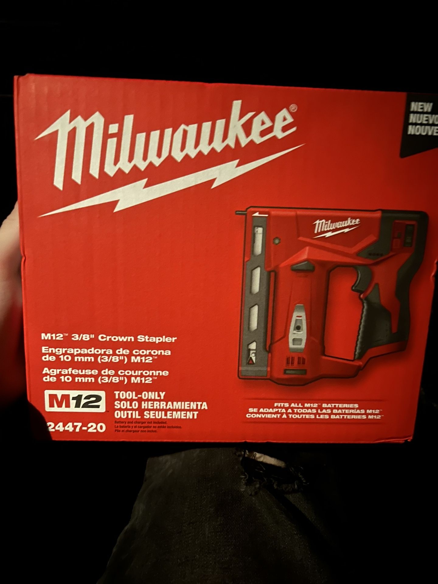 Milwaukee Head had headlamp M12 3’8”Crowm stapler
