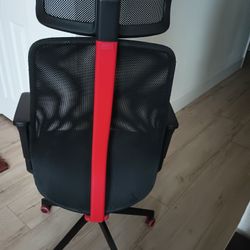 DMulti adjustable desk chair 
office chair
Brand: IKEA