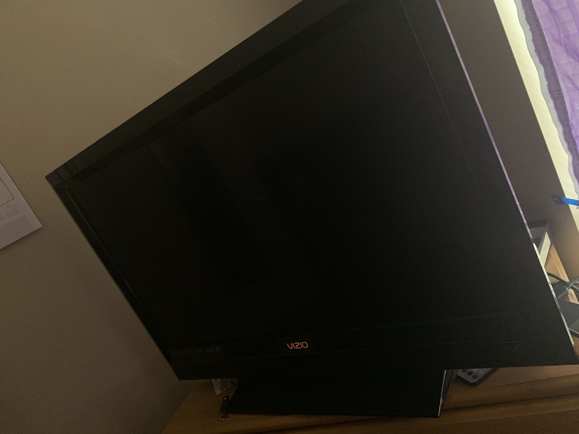 Visio 32in works perfect $50 obo