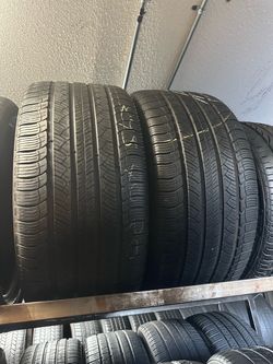 PAIR OF TIRE 295 40 20 MICHELIN 85% LIFE