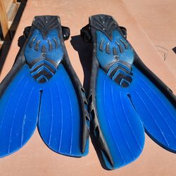 U.S. Divers Blast split fins