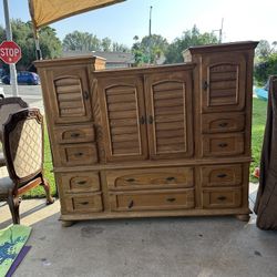 Vintage Solid Wood China Cabinet 