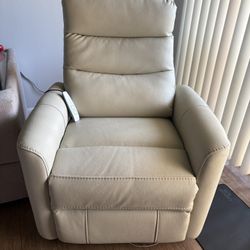 Macys Electric Recliner Chair