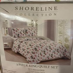 KING   QUILT BEDSPREAD 