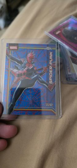 Topps Chrome Marvel Spider-Punk #35/62 Trading Card