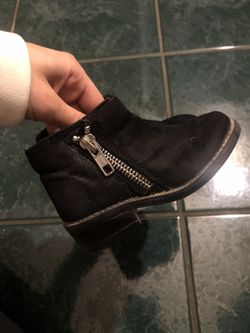 Toddler size 6 girl boots