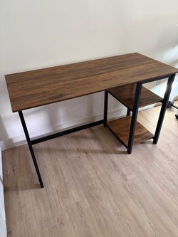 Computer desk