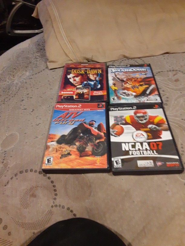 1 Movey And3 Ps2 Games