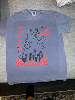 Kyattojira T-Shirt from Comfort Colors menβs M