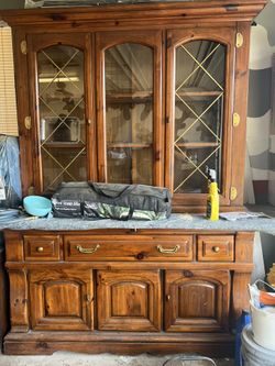 2 Piece China Cabinet