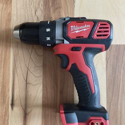 Milwaukee M18 18V Lithium-Ion Cordless 1/2 in. Drill Driver (Tool-Only)