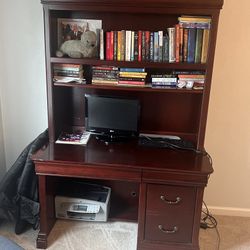 Executive Desk with Hutch