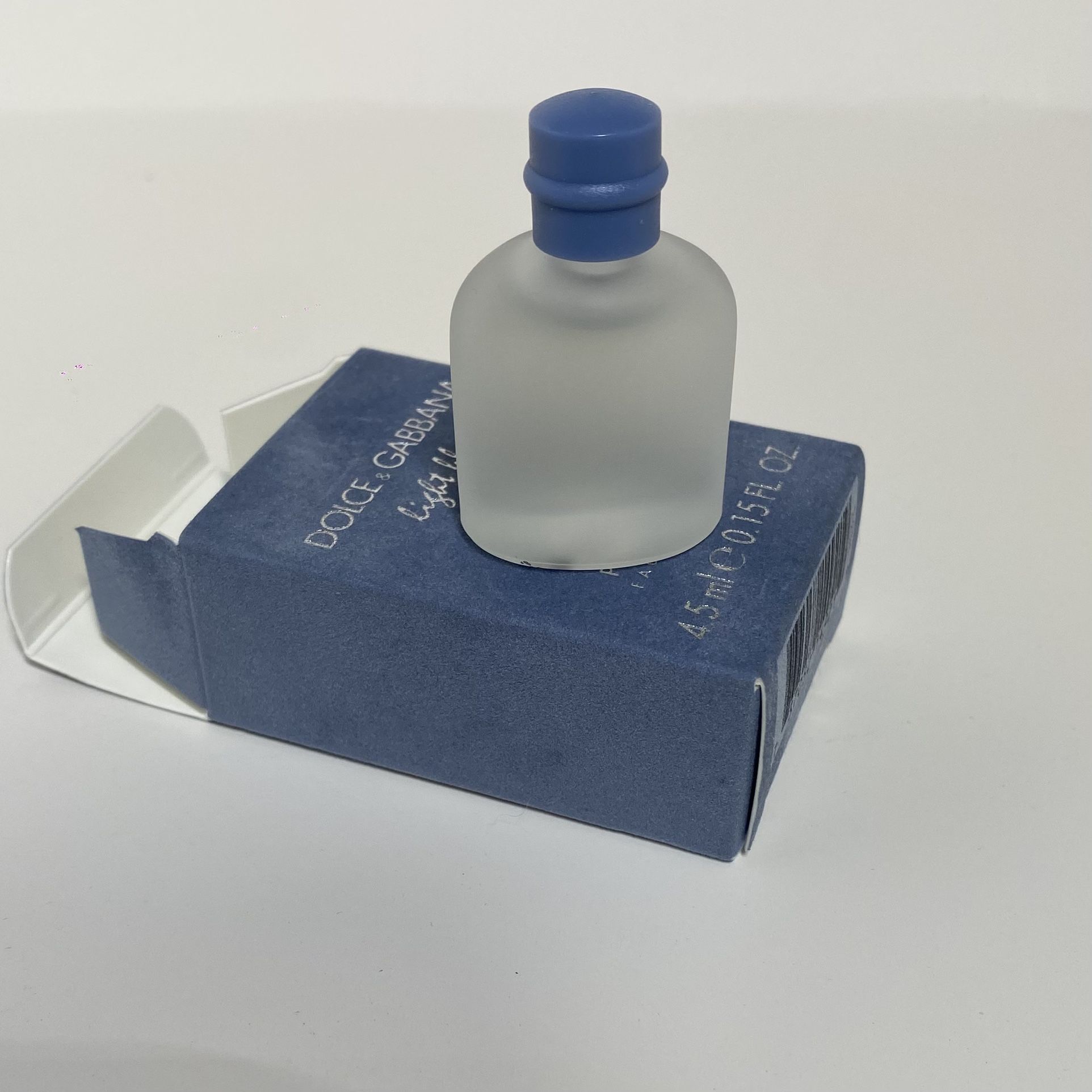 New Dolce & Gabbana Light Blue Travel Splash