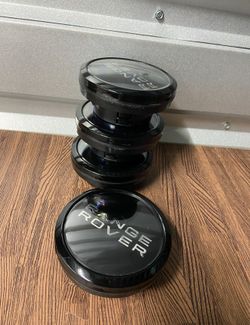 4 RANGE-ROVER BLACK EMBLEM CENTER CAPS FLOATING SPINNER CAPS  WH3.18 NEW